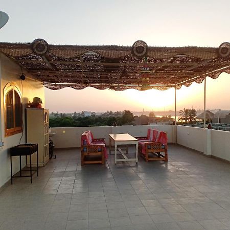 The Magic Of Luxor Private Studio Apartment On The Rooftop Kültér fotó